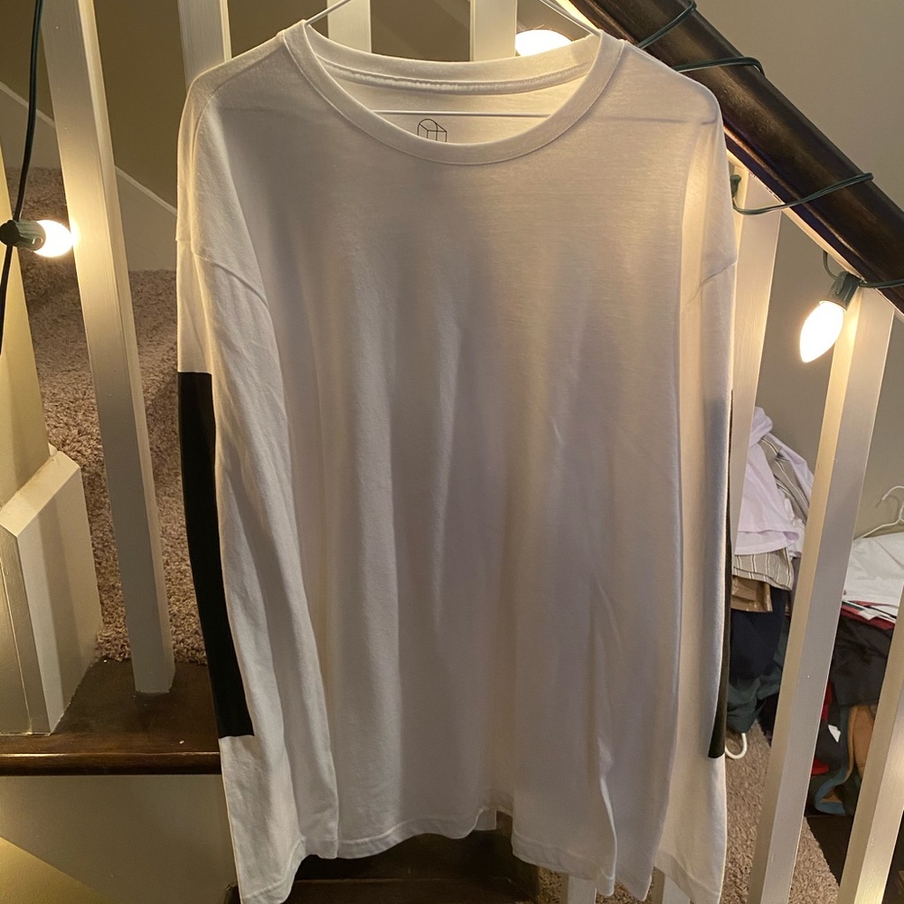 Long Sleeve Graphic Elbow Tee